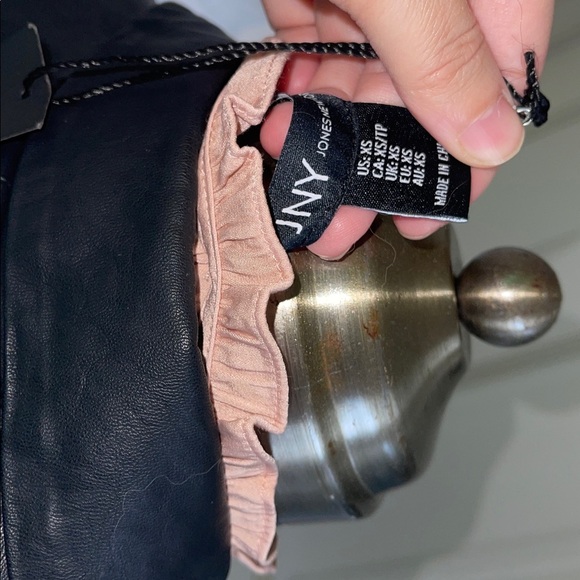 Blank NYC Black faux leather  and peach pink jones New York blouse bundle of 2 - Picture 8 of 12